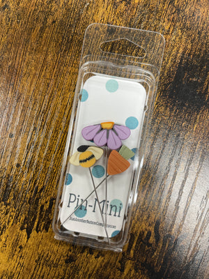 Daisy in my Garden Pin Pack