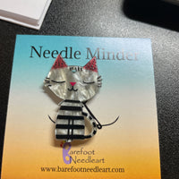 Kitty Needle Minder