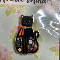 Floral Cat Needle Minder