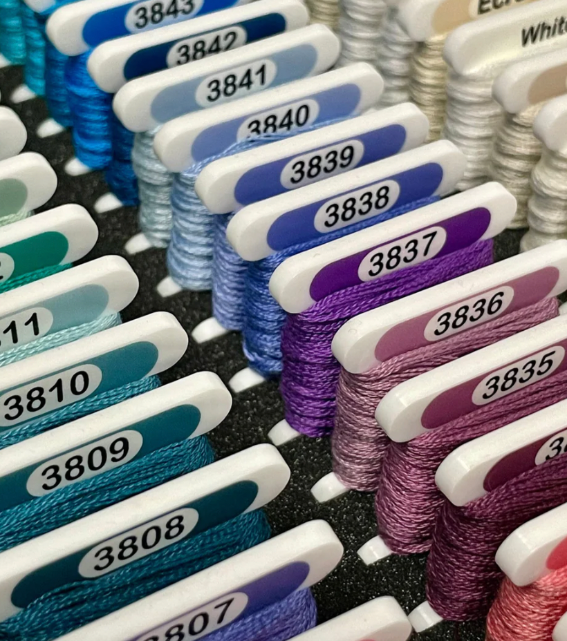 Pip And Chip DMC CLEAR or White 3mm acrylic bobbins with printed number and color swatch full set
