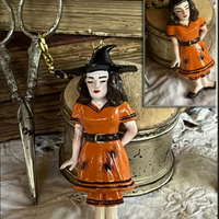 Beach Witch Scissor FOB