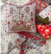 STRAWBERRY BASKET PINKEEP AND SCISSOR FOB