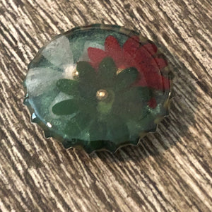 Christmas Flower Bottle Cap Needle Minder