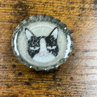 Cat Bottle Cap Needle Minder